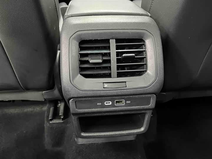 Фото 15 - Volkswagen Tharu