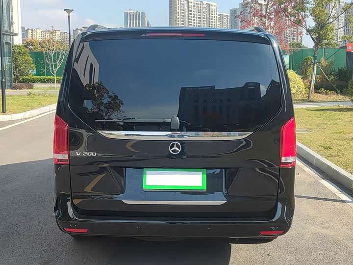 Фото 5 - Mercedes-Benz V-Class