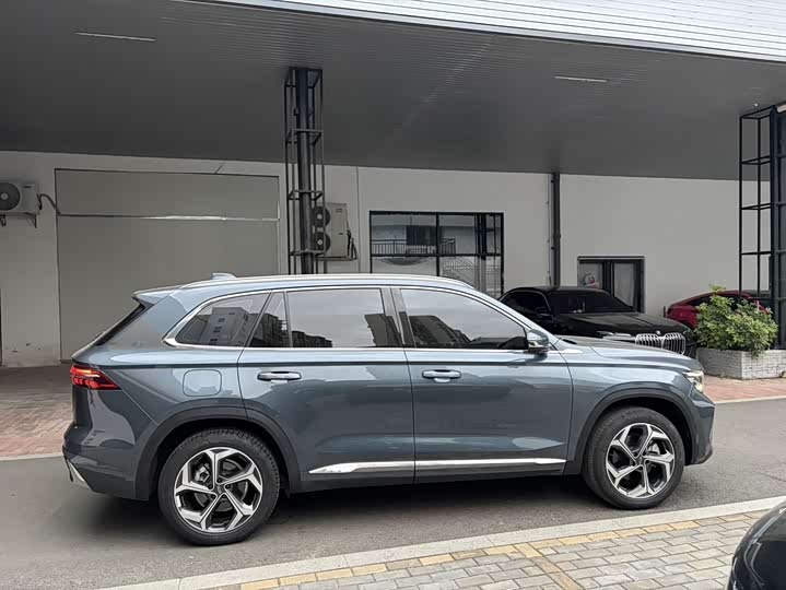 Фото 7 - Geely Monjaro