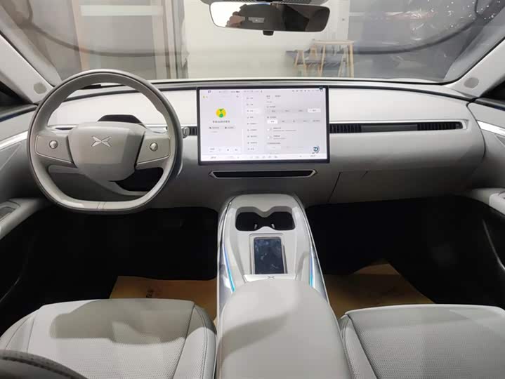 Фото 12 - XPeng Mona M03