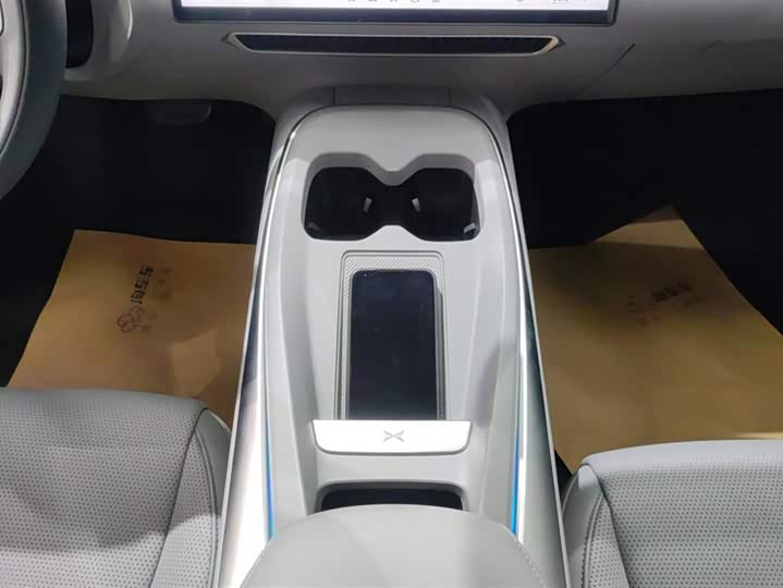 Фото 16 - XPeng Mona M03