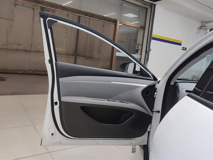 Фото 7 - XPeng Mona M03