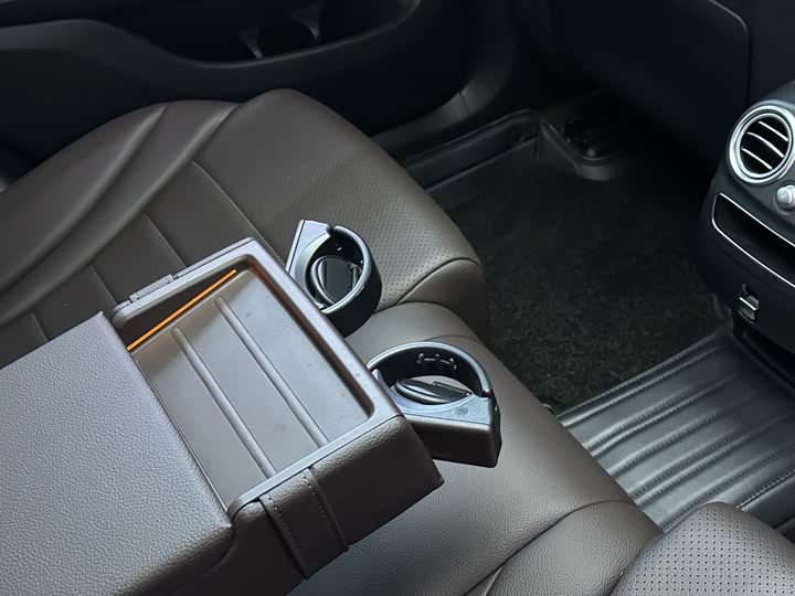 Фото 22 - Mercedes-Benz GLC-Class