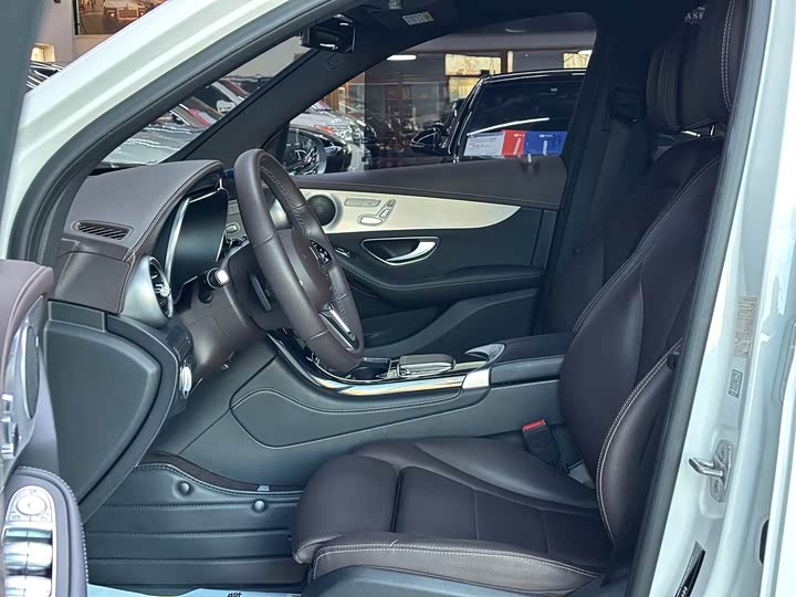 Фото 7 - Mercedes-Benz GLC-Class