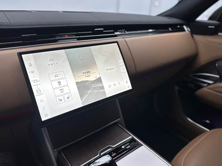 Фото 25 - Land Rover Range Rover