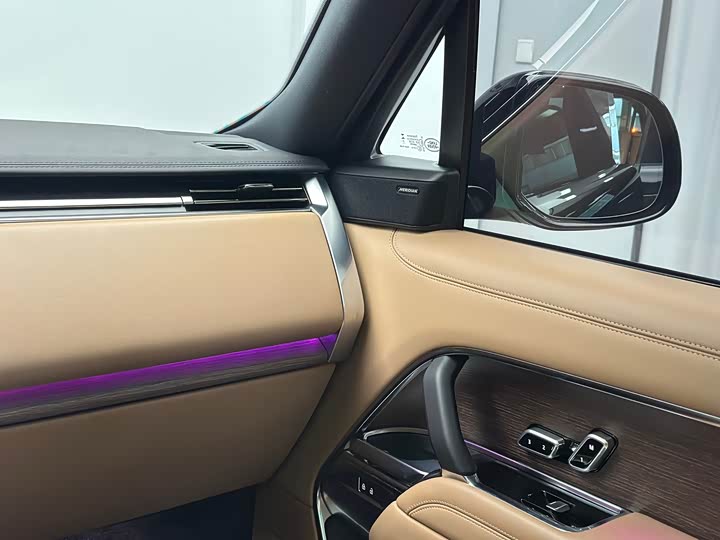 Фото 37 - Land Rover Range Rover