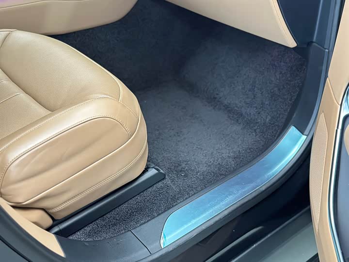 Фото 44 - Land Rover Range Rover