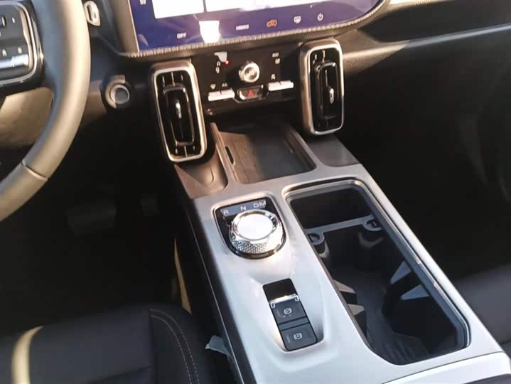 Фото 16 - Haval Dargo