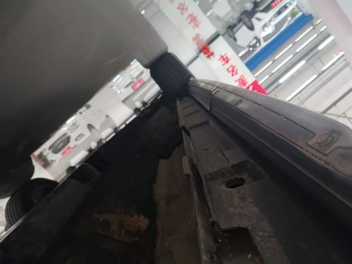 Фото 21 - Toyota Crown Kluger