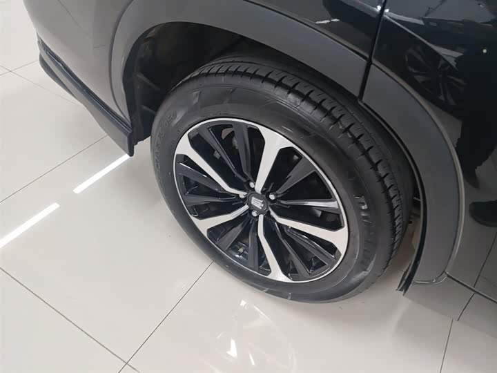 Фото 25 - Toyota Crown Kluger