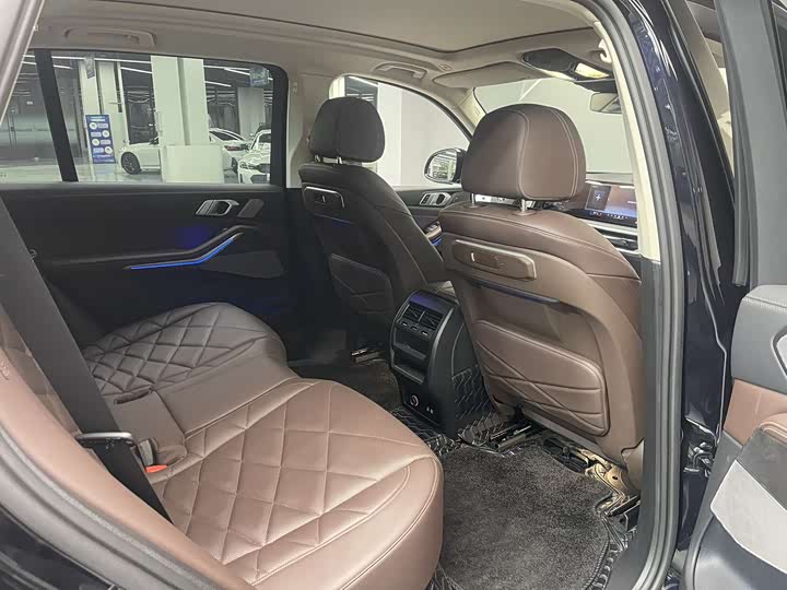 Фото 13 - BMW X5