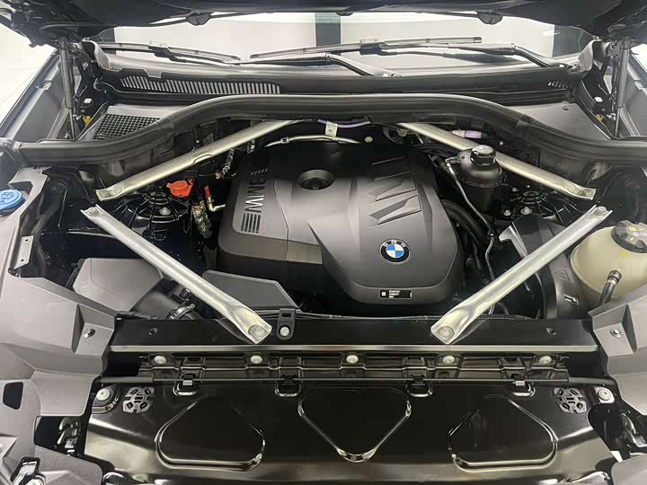 Фото 26 - BMW X5