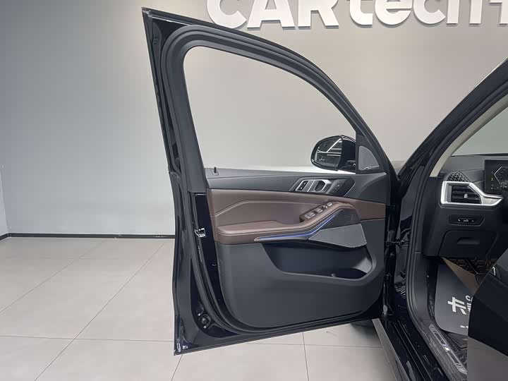 Фото 28 - BMW X5