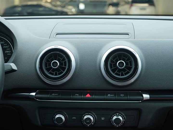 Фото 18 - Audi A3