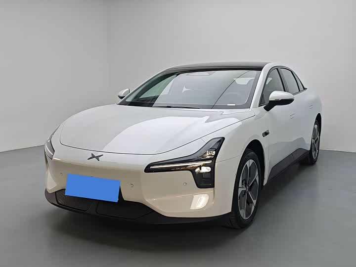 Фото 1 - XPeng Mona M03