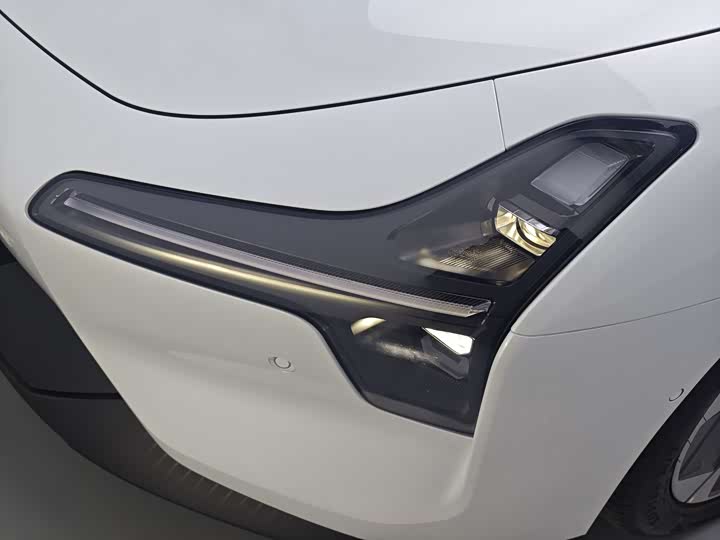 Фото 16 - XPeng Mona M03