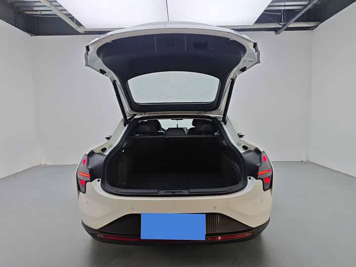 Фото 19 - XPeng Mona M03