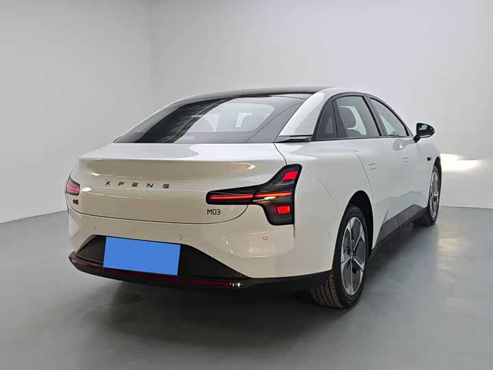 Фото 5 - XPeng Mona M03