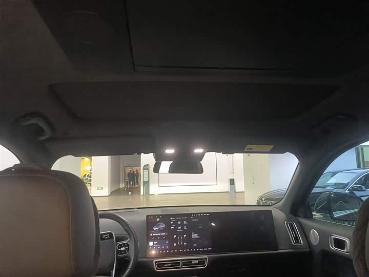 Фото 18 - LiXiang L9