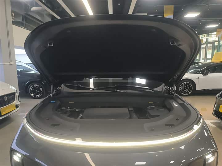 Фото 20 - LiXiang L9