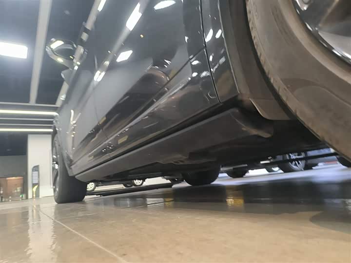 Фото 22 - LiXiang L9