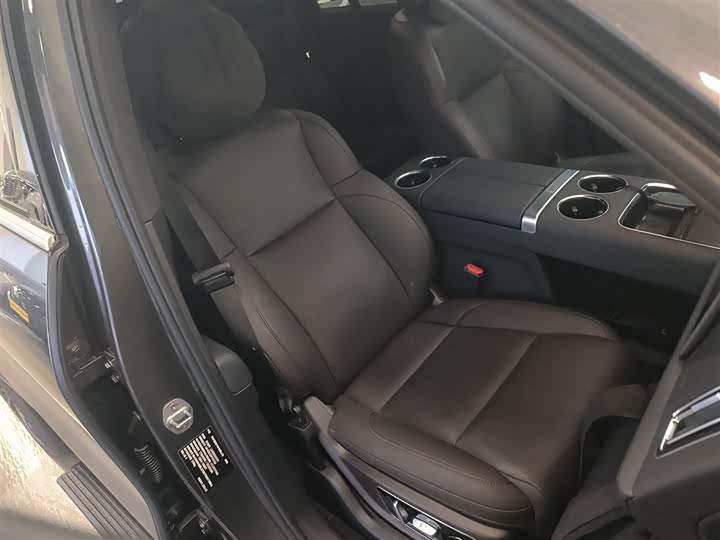 Фото 25 - LiXiang L9