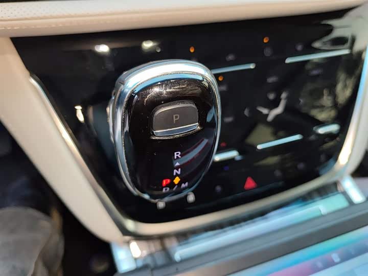 Фото 14 - Buick GL8 ES