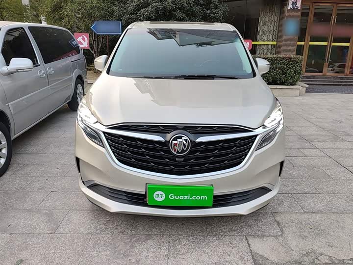 Фото 3 - Buick GL8 ES