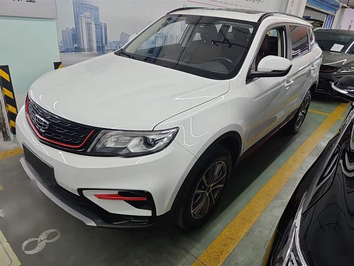 Фото 2 - Geely Atlas