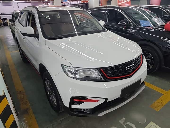 Фото 4 - Geely Atlas