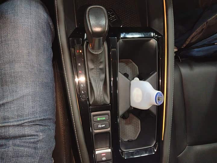 Фото 14 - Honda Accord