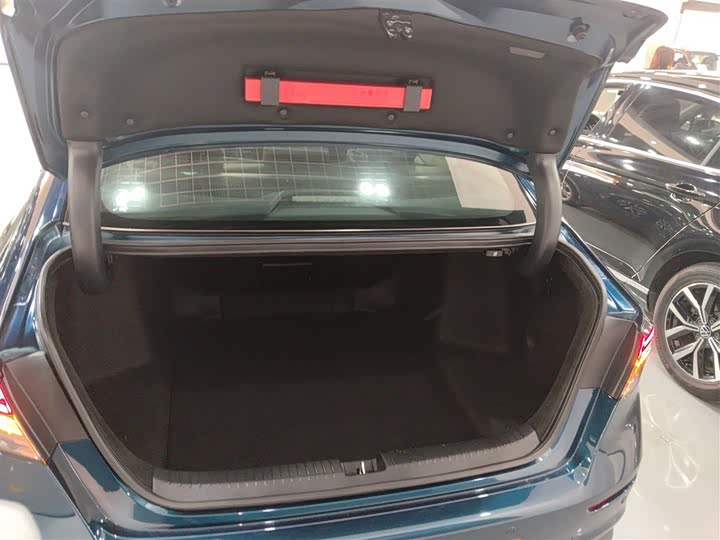 Фото 19 - Honda Accord