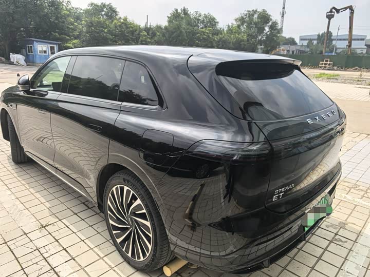 Фото 10 - Exeed Sterra ET