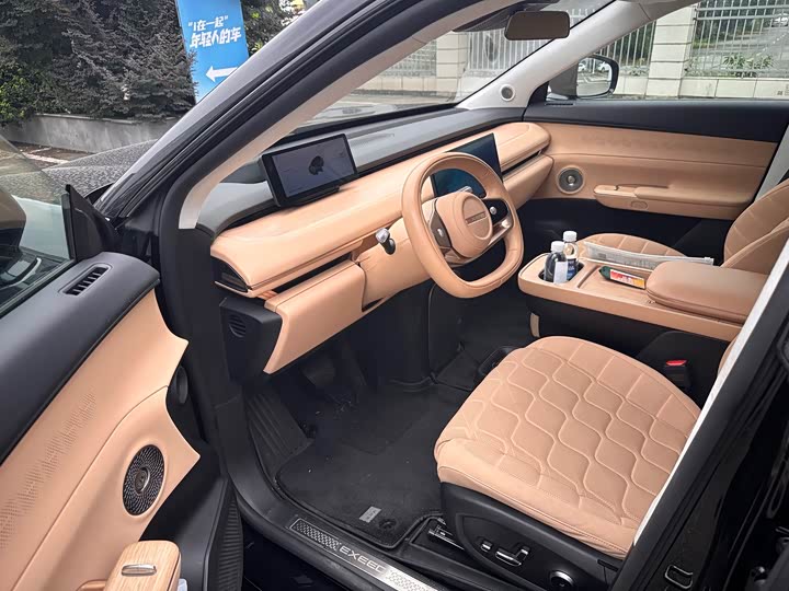 Фото 2 - Exeed Sterra ET