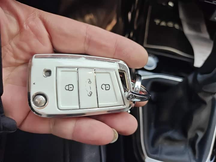 Фото 12 - Volkswagen Tacqua