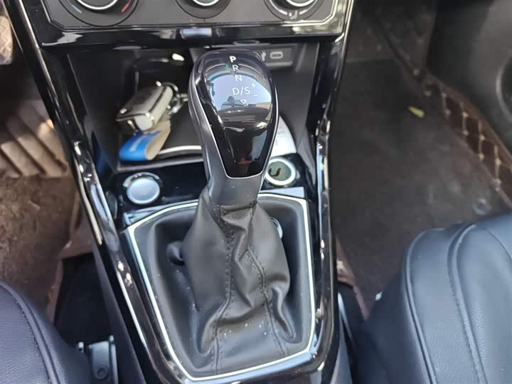 Фото 7 - Volkswagen Tacqua