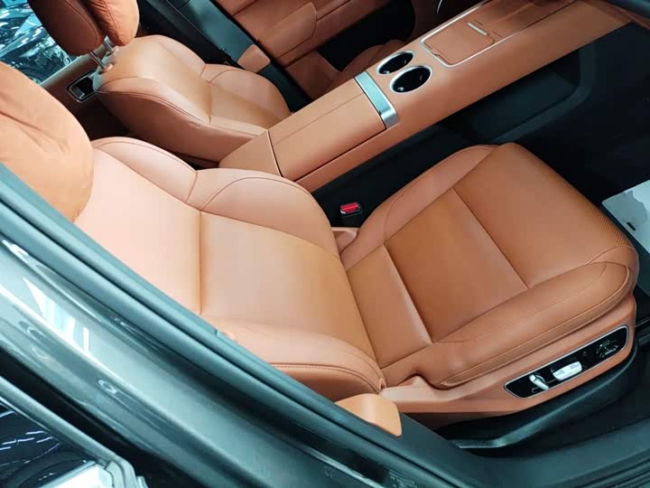 Фото 25 - LiXiang L7