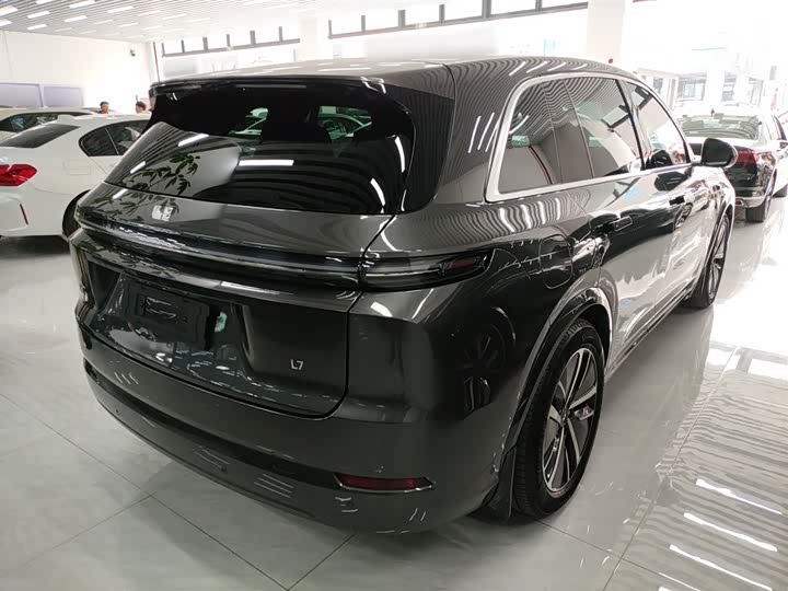 Фото 7 - LiXiang L7