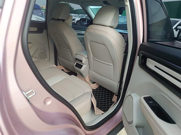 Фото 15 - Geely Icon