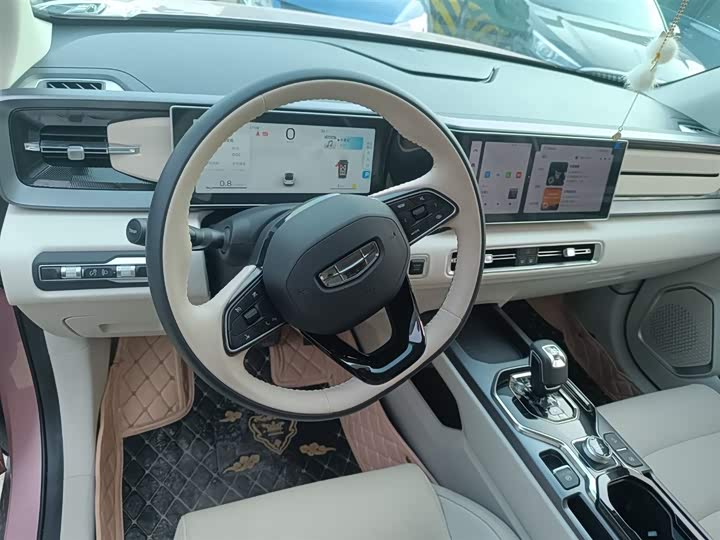 Фото 24 - Geely Icon