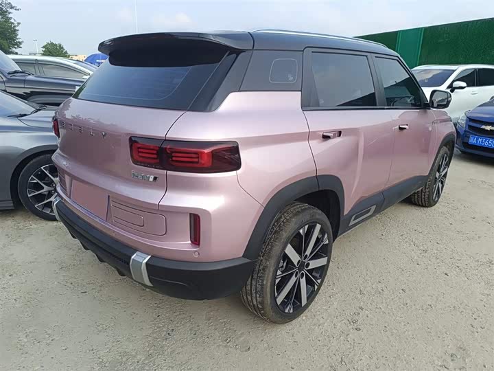 Фото 28 - Geely Icon