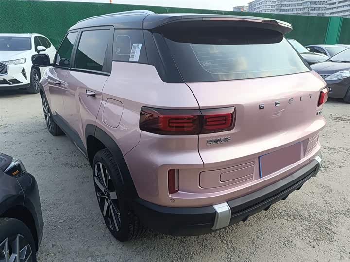 Фото 30 - Geely Icon