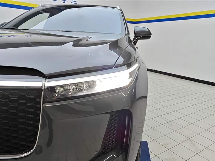 Фото 5 - LiXiang One