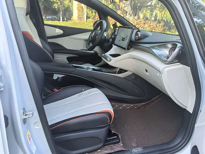 Фото 12 - BYD Dolphin