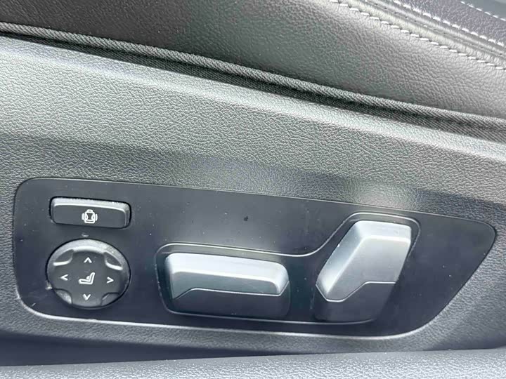 Фото 19 - BMW M2