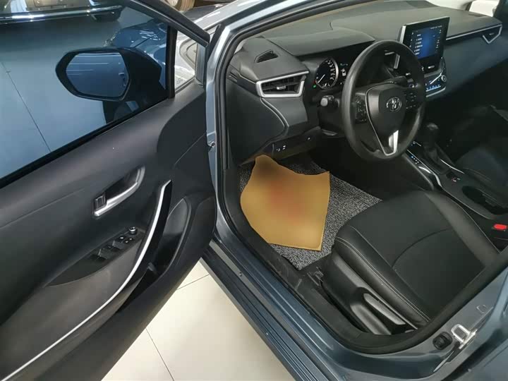 Фото 16 - Toyota Corolla