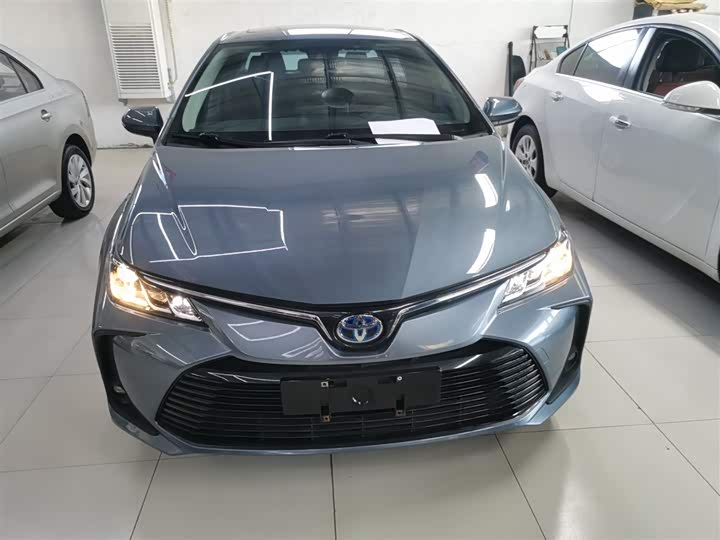 Фото 3 - Toyota Corolla