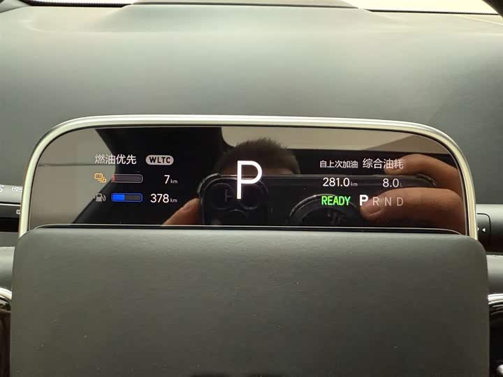 Фото 22 - LiXiang L8