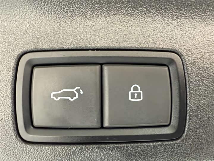 Фото 28 - LiXiang L8