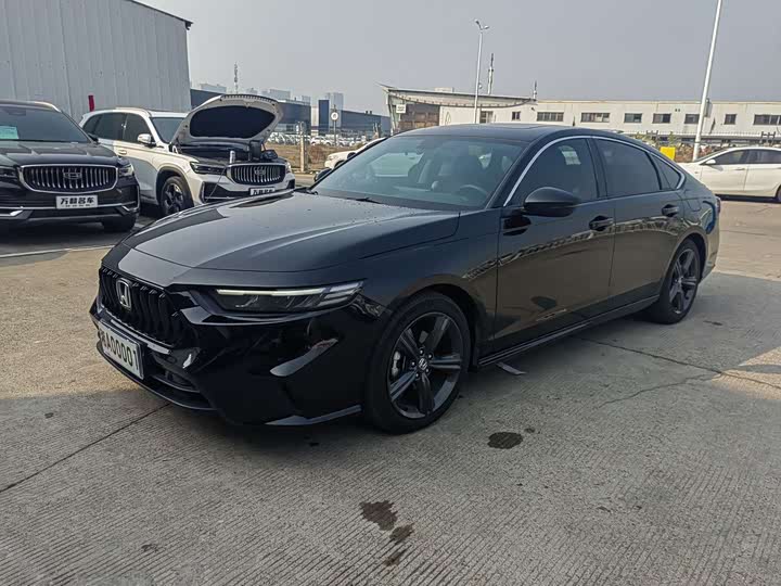 Фото 3 - Honda Inspire